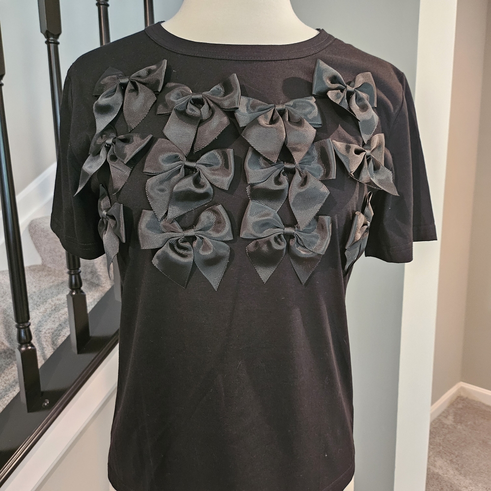 G by Gracia Elegant Black Bow-Embellished Women’s Top (Size M)